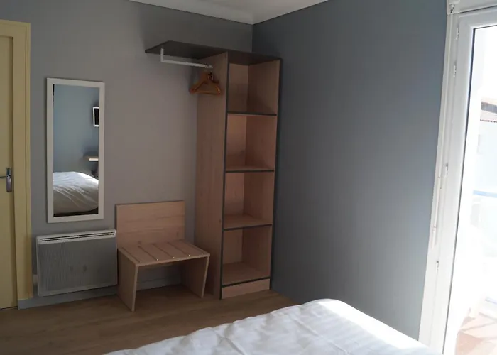 L'embarcadere מלון לה בר-דה-מון